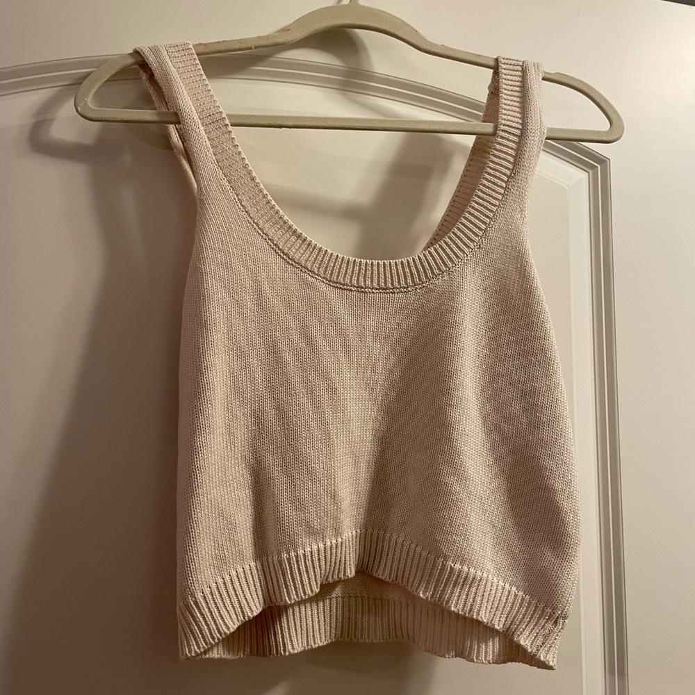 Cropped sweater tank